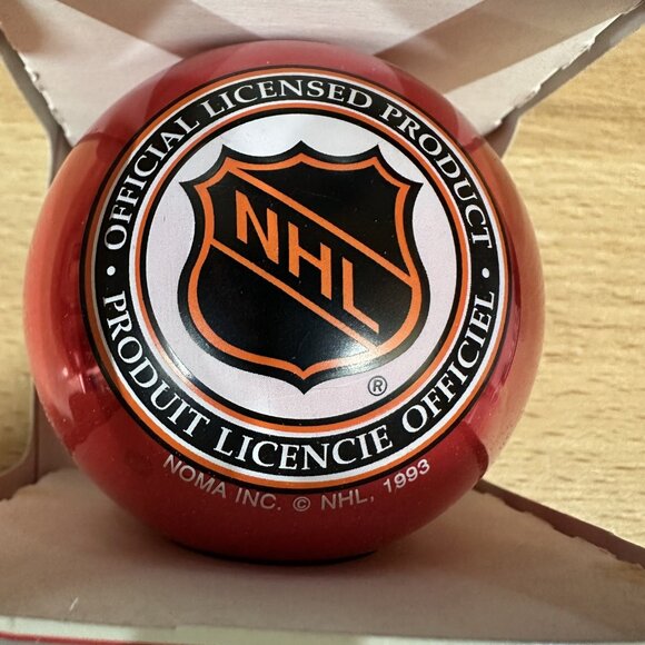 Vintage Noma Collectables - Calgary Flames 90s Christmas Ornament Canada - Picture 4 of 4